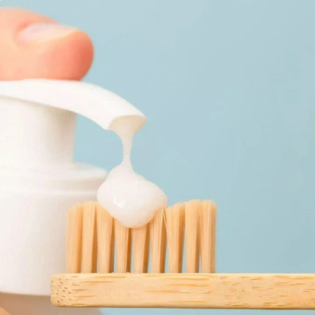 Kit scoperta dentifricio alla menta (1 flacone + 1 stick)