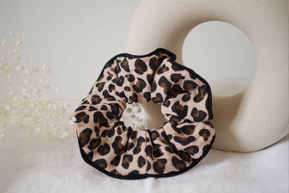 Scrunchie marrone con stampa leopardata - Bohomane